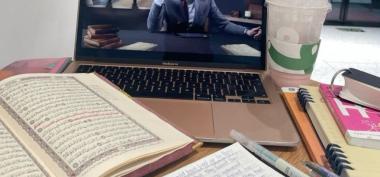 Studi Al Quran: Memahami Kitab Suci Secara Mendalam